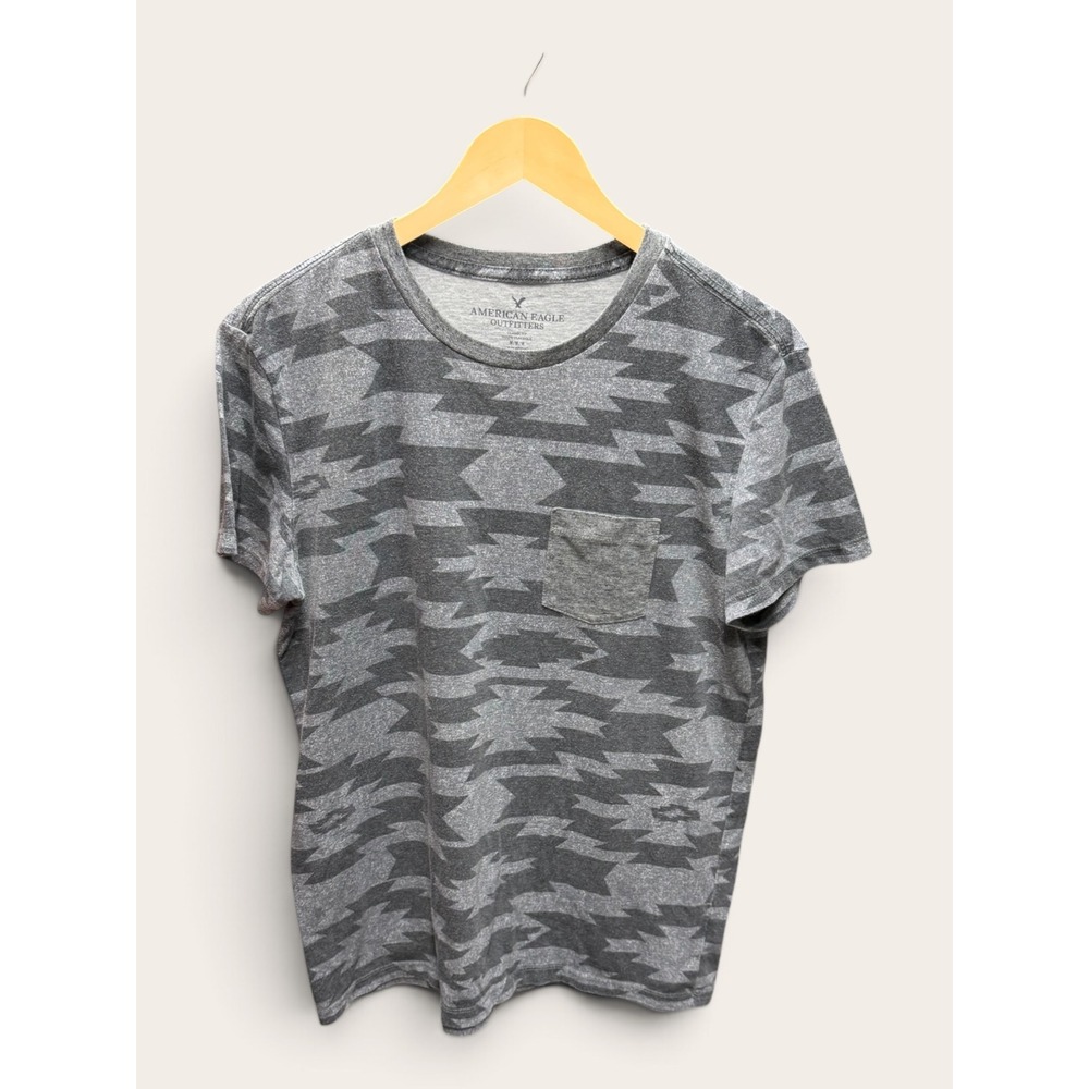 American Eagle Outfitters Mens Medium Grey Southwestern Geometric Pocket T-Shirt